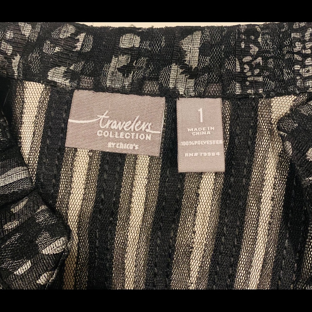 ❗️💲SALE💲❗️Chico’s topper from Traveler’s Collection very versatile - Picture 5 of 5